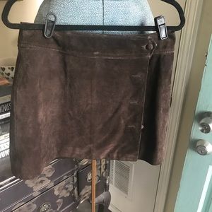 Isaac Mizrahi Brown Suede Wrap Skirt! Sz 8